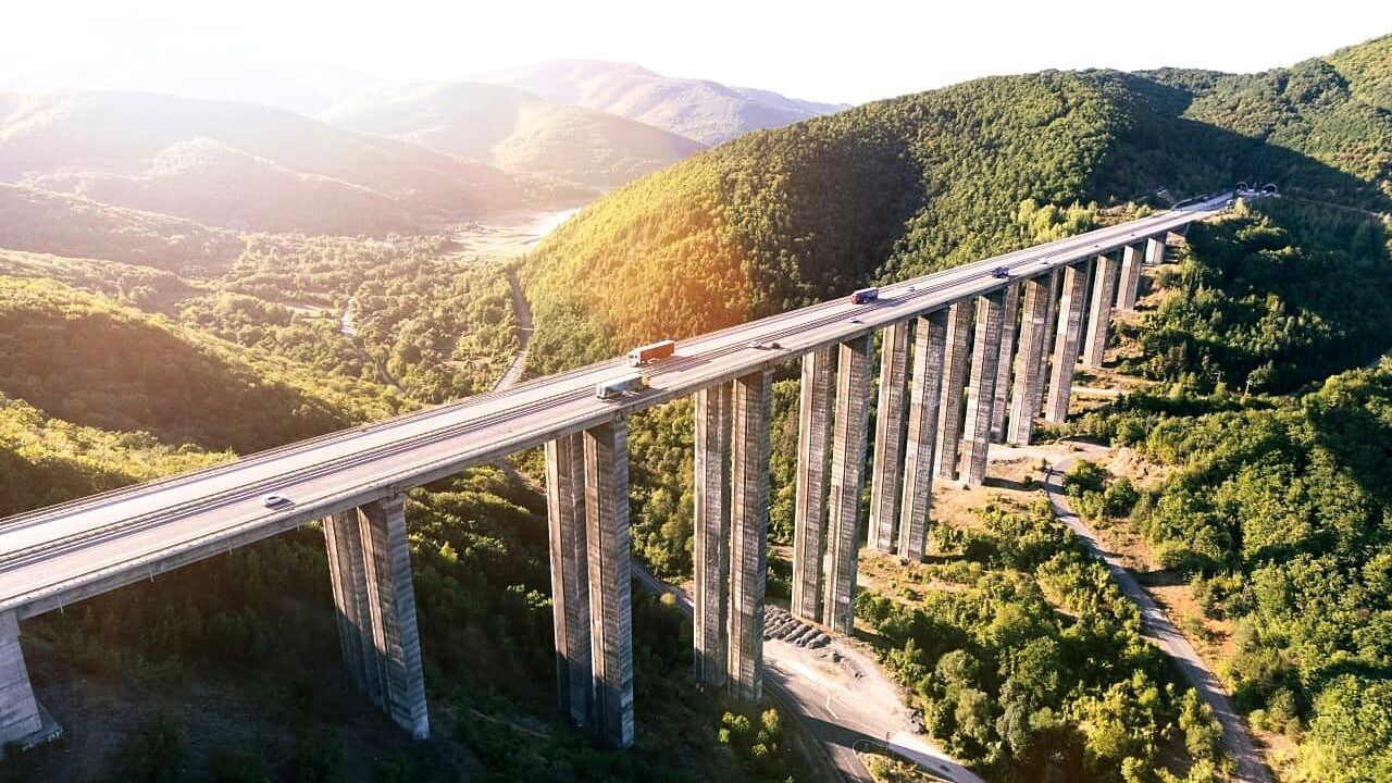 Viaducto en zona remota