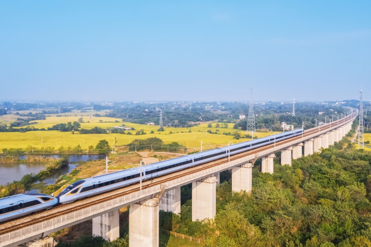 Viaducto tren de alta velocidad